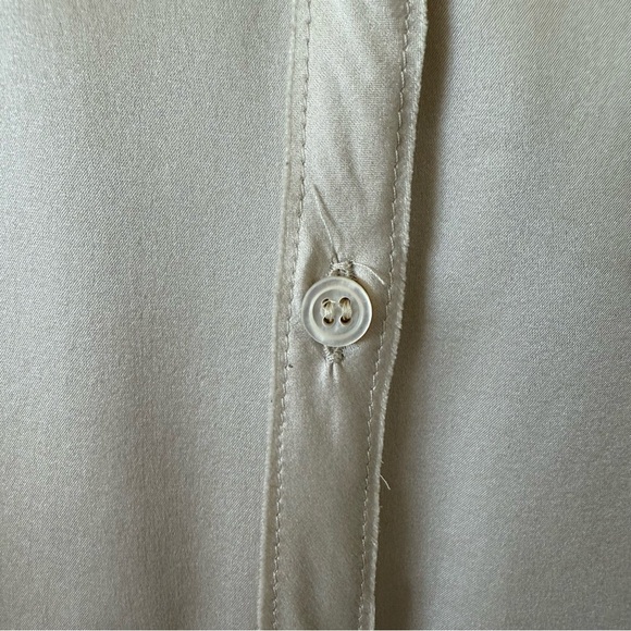 MaxMara Champagne Silk Pocket Front Button Down Blouse Top Size 10 - Picture 7 of 8
